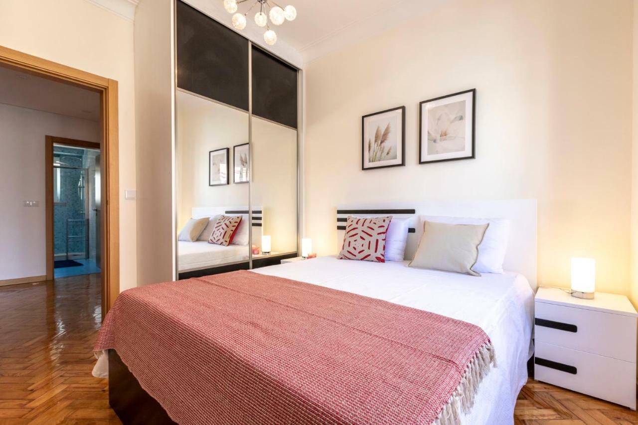 Like-Home-T3 Apt-Campolide, Near Amoreiras Mall Lisboa Exteriör bild