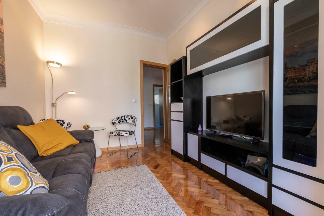 Like-Home-T3 Apt-Campolide, Near Amoreiras Mall Lisboa Exteriör bild